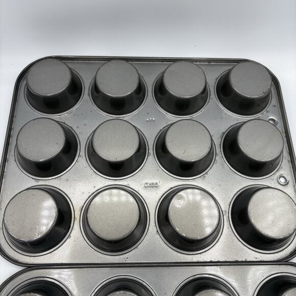 Ekco‎ Muffin Pans Lot of 2 Regular Size Cupcake Mold 12 Hole Slot Each USA - Picture 12 of 12